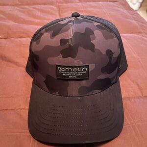 Melin Camo and black SnapBack Hydro Cap XL Odyssey